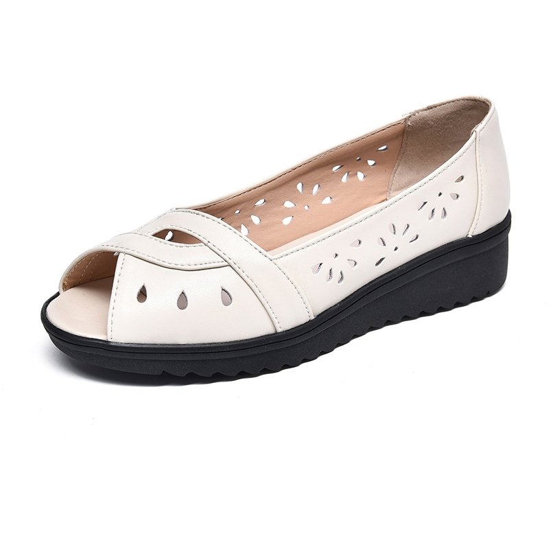 Women Sandals Flat Summer New Genuine Leather Women's Shoes Large Size 35 43 Hollow Open Toe Mother Casual Sandals