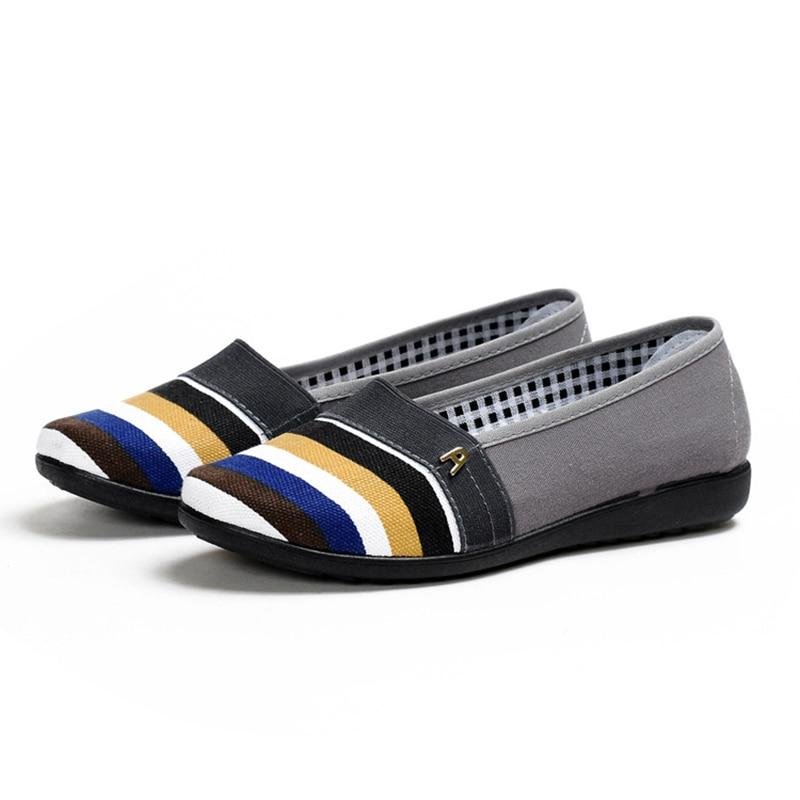 Top Fashion Women Flat Shoes Genuine Leather Woman Shoes Flats Casual Loafers Soft Slip On Moccasins Lady Driving Shoes